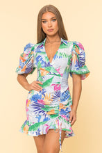 Load image into Gallery viewer, Tropical Print Ruching Dress